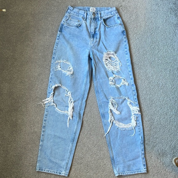 Urban Outfitters Denim - Baggy Ripped Jeans Light Wash Blue BDG 27
